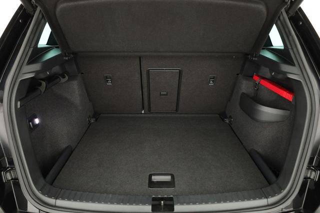 Skoda Karoq Sportline 4x4 2.0 TSI DSG Sportline, AHK, LED, Kamera, Winter, el. Klappe, ACC 