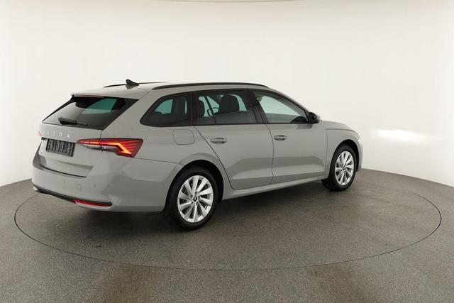 Skoda Octavia Combi 1.5 TSI 110 kW Selection Selection, AHK, LED, Side, ACC, Kamera, 17-Zoll 