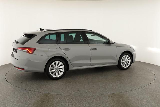 Skoda Octavia Combi 1.5 TSI 110 kW Selection Selection, AHK, LED, Side, ACC, Kamera, 17-Zoll 