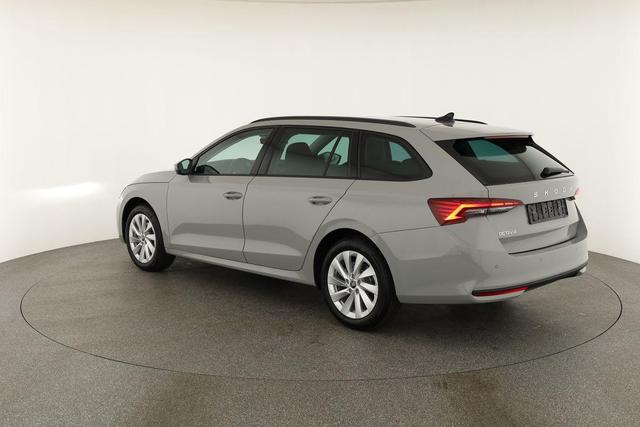 Skoda Octavia Combi 1.5 TSI 110 kW Selection Selection, AHK, LED, Side, ACC, Kamera, 17-Zoll 