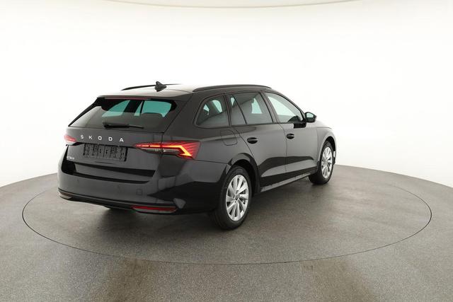 Skoda Octavia Combi 1.5 TSI 110 kW Selection Selection, AHK, LED, Side, ACC, Kamera, Winter, 17-Zoll 