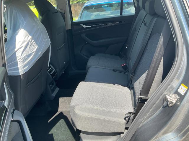 Skoda Kodiaq 1.5 TSI mHEV 110 kW Selection DSG Selection, AHK, Navi, Side, Kamera, Winter, 4 J.- Garantie 