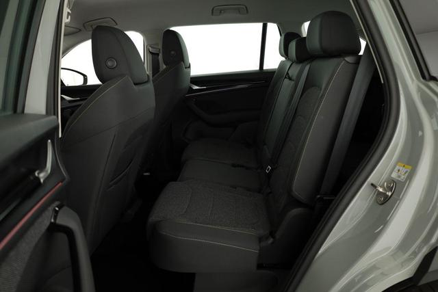 Skoda Kodiaq 1.5 TSI mHEV 110 kW Selection DSG Selection, 7-Sitzer, AHK, Navi, Side, Kamera, Winter, 4 J.- Garantie 