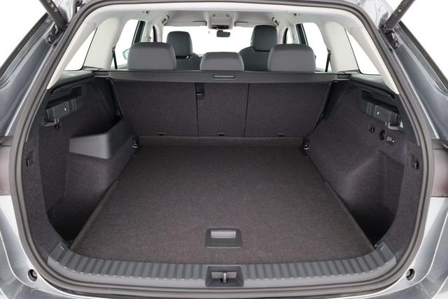 Skoda Kodiaq 1.5 TSI mHEV 110 kW Selection DSG Selection, AHK, Navi, Side, Kamera, Winter, 4 J.- Garantie 