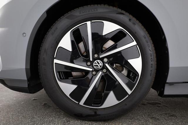 Volkswagen ID.7 Tourer Pro Black, AHK, HuD, IQ.Light, IQ.Drive, AreaView, Side, Winter, 19-Zoll 