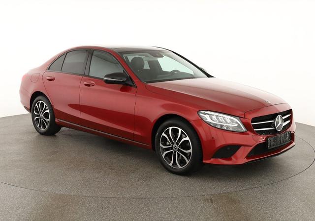 Mercedes-Benz C-Klasse - C 200 (205.077) Avantgarde, LED High, Pano, Navi, Night-Paket, Kamera