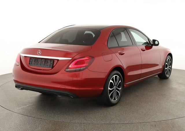 Mercedes-Benz C-Klasse C 200 (205.077) Avantgarde, LED High, Pano, Navi, Night-Paket, Kamera 