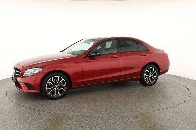 Mercedes-Benz C-Klasse C 200 (205.077) Avantgarde, LED High, Pano, Navi, Night-Paket, Kamera 