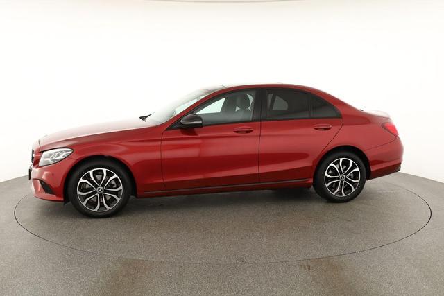 Mercedes-Benz C-Klasse C 200 (205.077) Avantgarde, LED High, Pano, Navi, Night-Paket, Kamera 