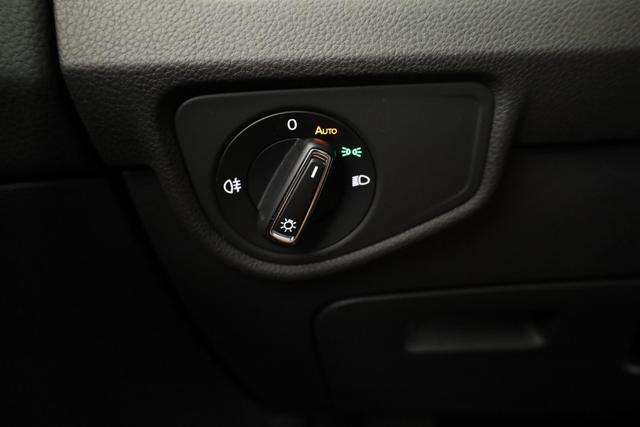 Volkswagen Touran Comfortline BMT/Start-Stopp 1.5 TSI DSG Comfortline, 7-Sitzer, AHK, Navi, Matrix, el. Klappe, Side, FS-beheizbar, 4 J.-Garantie 
