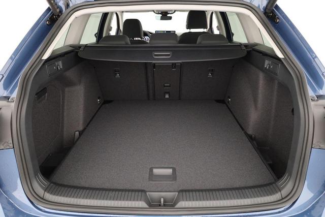 Volkswagen Golf Variant 1.5 eTSI 110 kW Life VIII DSG Life, easyOpen, Kamera, LED, Side, Winter, 3 J.-Garantie 