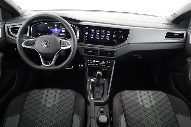 Volkswagen Taigo R-Line 1.5 TSI DSG R-LINE, AHK, Navi, IQ.Light, Kamera, ACC, Winter 
