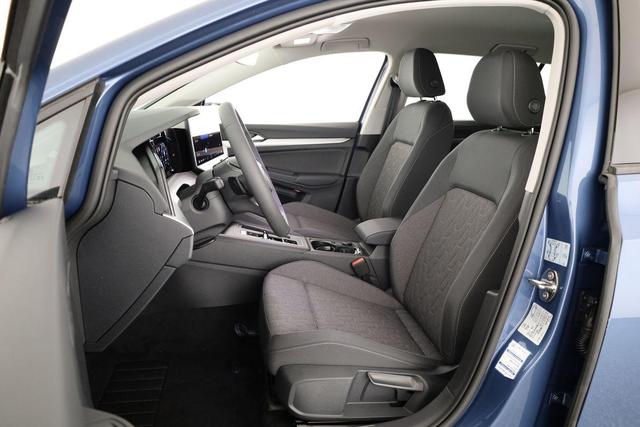 Volkswagen Golf Variant 1.5 eTSI 110 kW Life VIII DSG Life, AHK, easyOpen, Kamera, LED, Side, Winter, 3 J.-Garantie 