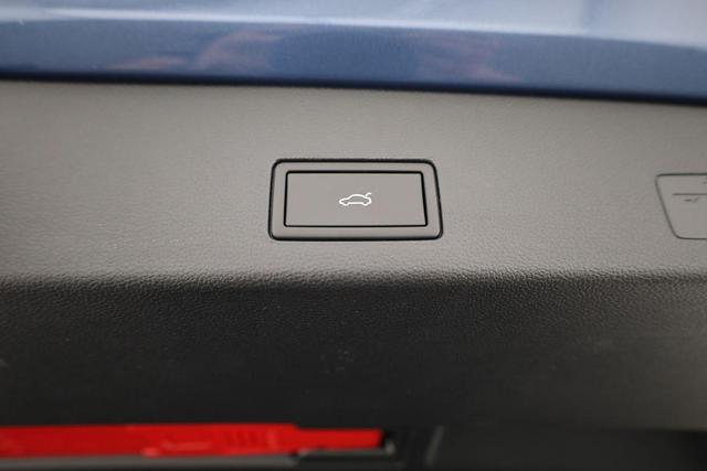 Volkswagen Golf Variant 1.5 eTSI 110 kW Life VIII DSG Life, AHK, easyOpen, Kamera, LED, Side, Winter, 3 J.-Garantie 