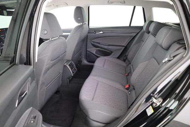 Volkswagen Golf Variant 1.5 eTSI 110 kW Life VIII DSG Life, AHK, easyOpen, Kamera, LED, Side, Winter, 3 J.-Garantie 