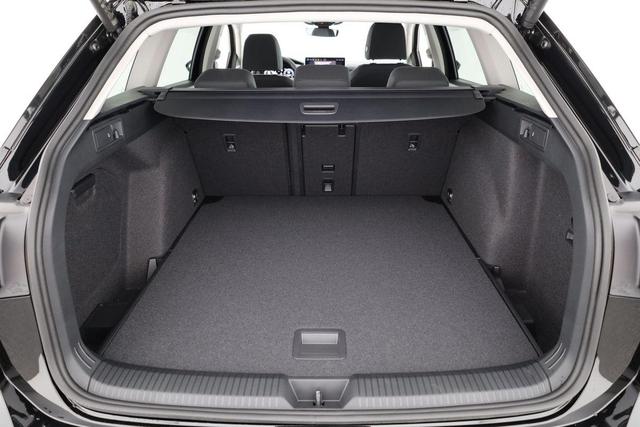 Volkswagen Golf Variant 1.5 eTSI 110 kW Life VIII DSG Life, AHK, easyOpen, Kamera, LED, Side, Winter, 3 J.-Garantie 