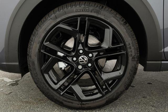 Volkswagen Taigo R-Line 1.5 TSI DSG R-LINE, AHK, Navi, IQ.Light, Kamera, ACC, Winter 