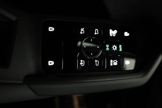 Audi Q5 3.0 TDI quattro 220 kW qu S-LINE, AHK, 20-Zoll, Leder, B&O, experience plus, sofort 