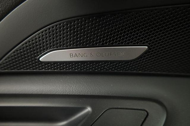 Audi Q5 3.0 TDI quattro 220 kW qu S-LINE, AHK, 20-Zoll, Leder, B&O, experience plus, sofort 