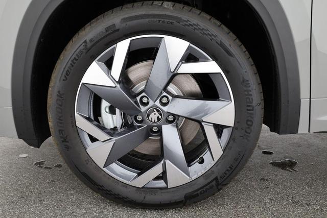 Skoda Kodiaq 2.0 TDI 142 kW 4x4 Sportline DSG Sportline, Pano, AHK, Navi, Matrix, el. Klappe, Side, Winter, 19-Zoll, 4 J.-Garantie 