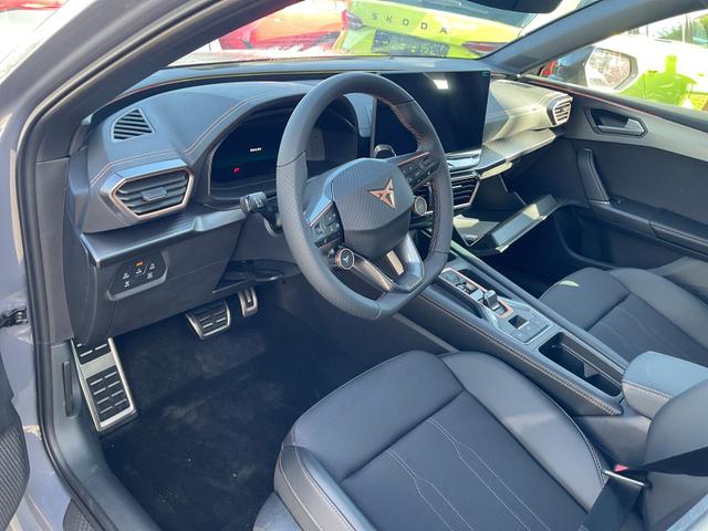 Cupra Leon Sportstourer - 2.0 TSI 150 kW 4Drive DSG 4Drive, Navi, Side, Matrix, el. Klappe, 18-Zoll, 5 J.-Garantie
