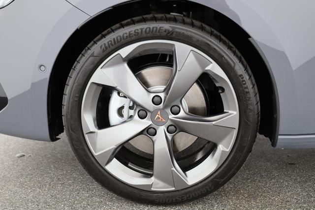Cupra Leon Sportstourer 2.0 TSI 150 kW 4Drive DSG 4Drive, Navi, Side, Matrix, el. Klappe, 18-Zoll, 5 J.-Garantie 