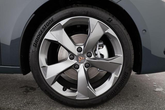 Cupra Leon Sportstourer 2.0 TSI 150 kW 4Drive DSG 4Drive, Navi, Side, Matrix, el. Klappe, 18-Zoll, 5 J.-Garantie 