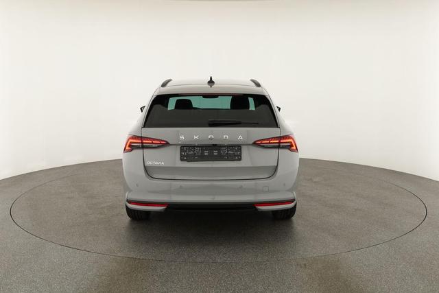 Skoda Octavia Combi 1.5 TSI 110 kW Selection Selection, LED, Side, ACC, Kamera, Winter, 17-Zoll 