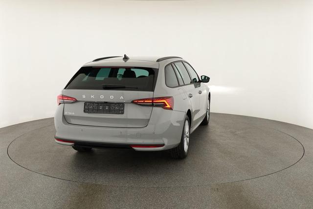 Skoda Octavia Combi 1.5 TSI 110 kW Selection Selection, LED, Side, ACC, Kamera, Winter, 17-Zoll 