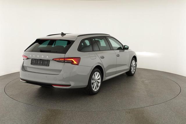 Skoda Octavia Combi 1.5 TSI 110 kW Selection Selection, LED, Side, ACC, Kamera, Winter, 17-Zoll 