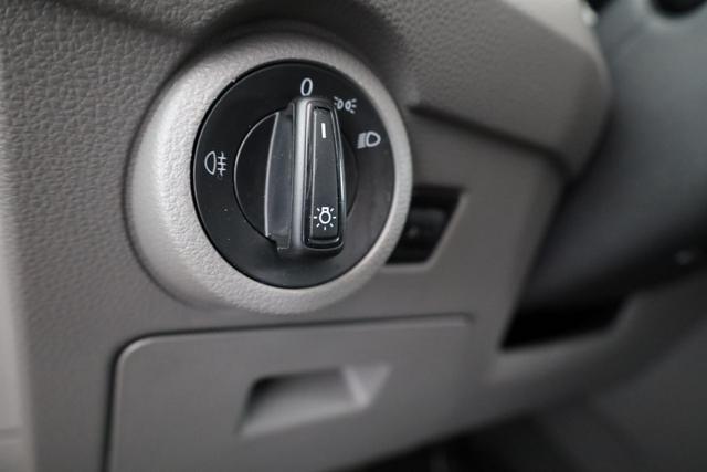 Volkswagen Transporter 6.1 FWD T6.1 2.0 TDI KR, Sitzheizung, 6-Sitzer, Park 