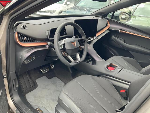 Seat - Tavascan 210 kW Endurance, Navi, W&auml;rmepumpe, Kamera, el. Klappe, 19-Zoll, 3 J.-Garantie