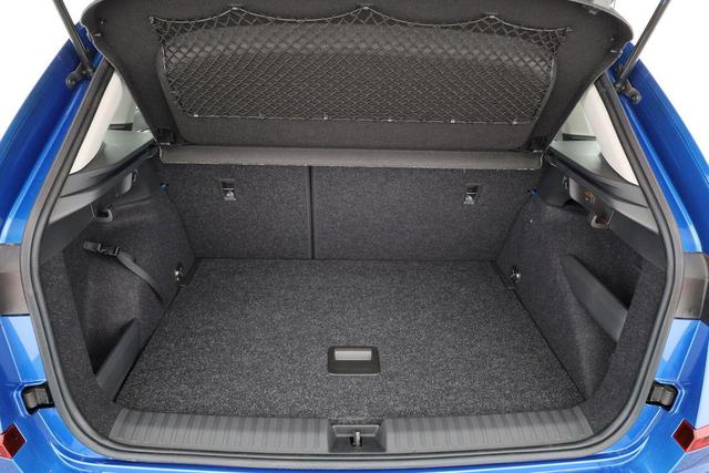 Skoda Kamiq Selection 1.5 TSI DSG Selection, LED, Kamera, Ladeboden, Winter, 16-Zoll 