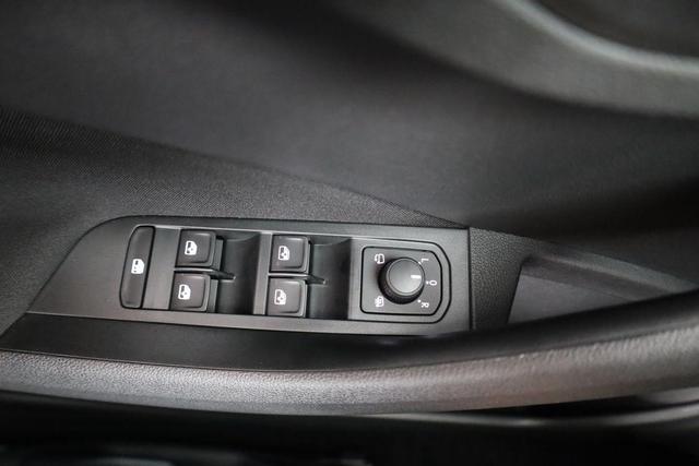 Skoda Kamiq Selection 1.5 TSI DSG Selection, LED, Kamera, Ladeboden, Winter, 16-Zoll 