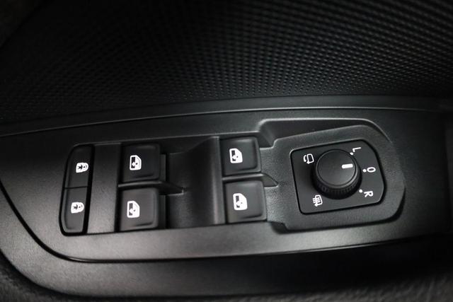 Skoda Kodiaq 2.0 TDI 110 kW Selection DSG Selection, AHK, Navi, Side, Kamera, Winter, 4 J.-Garantie 