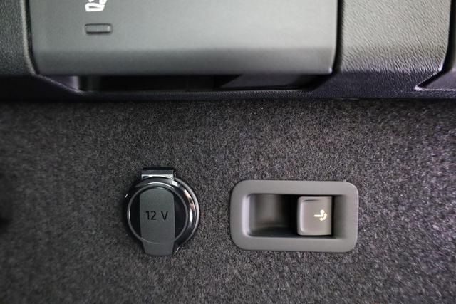 Skoda Kodiaq 2.0 TDI 110 kW Selection DSG Selection, AHK, Navi, Side, Kamera, Winter, 4 J.-Garantie 