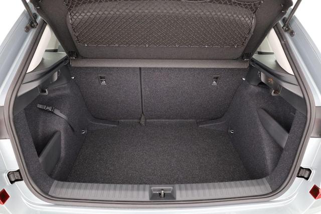 Skoda Kamiq Selection 1.5 TSI DSG Selection, LED, Kamera, Winter, 16-Zoll 