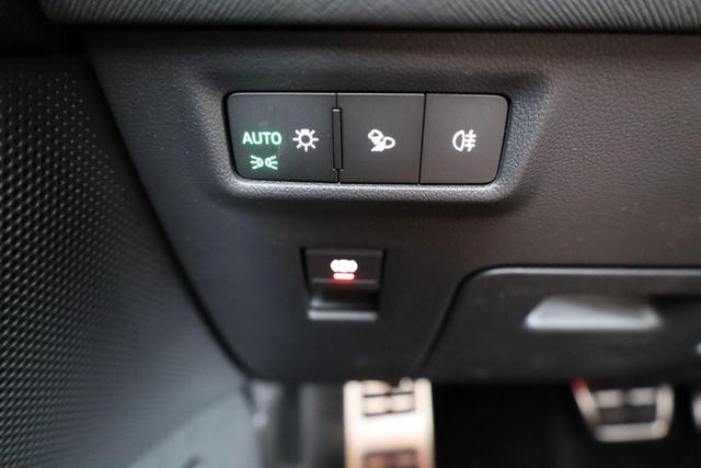 Skoda Kodiaq 1.5 TSI mHEV 110 kW Sportline DSG Sportline, AHK, Navi, Matrix, el. Klappe, Side, Winter, 19-Zoll 