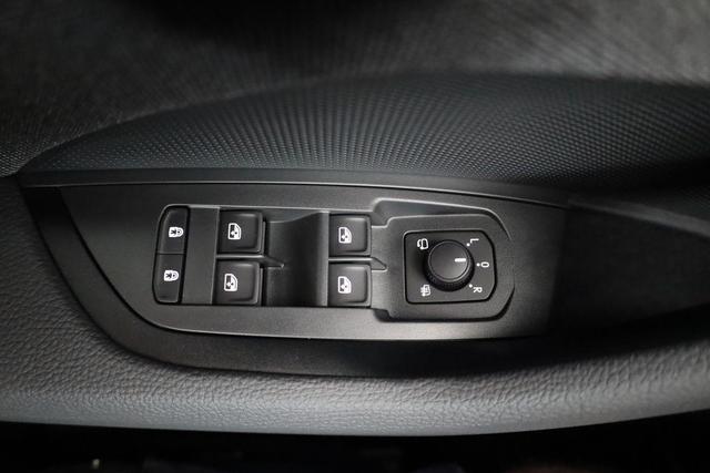 Skoda Kodiaq 2.0 TDI 110 kW Selection DSG Selection, 7-Sitzer, AHK, Navi, Kamera, Side, Winter 