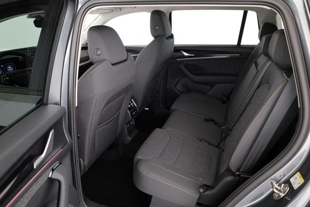 Skoda Kodiaq 2.0 TDI 110 kW Selection DSG Selection, 7-Sitzer, AHK, Navi, Kamera, Side, Winter 