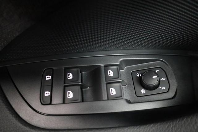 Skoda Kodiaq 2.0 TDI 110 kW Selection DSG Selection, AHK, Navi, Kamera, Side, Winter 