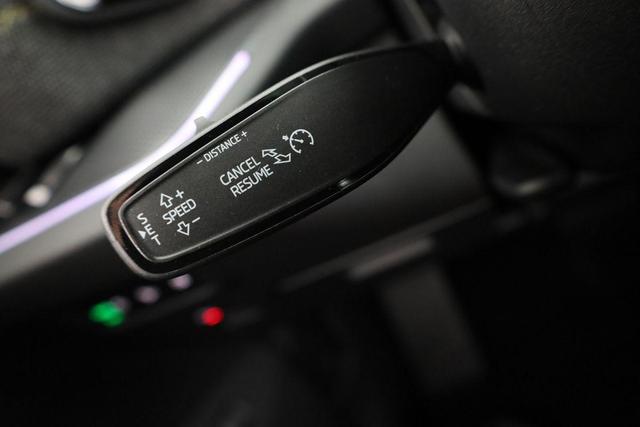 Skoda Kodiaq 2.0 TDI 110 kW Selection DSG Selection, AHK, Navi, Kamera, Side, Winter 