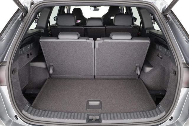 Skoda Kodiaq 2.0 TDI 110 kW Sportline DSG Sportline, 7-Sitzer, AHK, Navi, Matrix, Kamera, Side, el. Klappe, 19-Zoll 