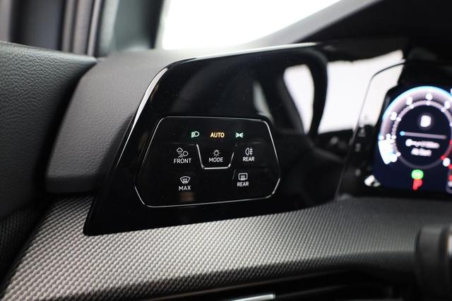 Volkswagen Golf 2.0 TSI 150 kW 4Motion R-Line VIII DSG 4M R-LINE, LED-Plus, 18-Zoll, Side, Kamera, Winter, 3 J.-Garantie 