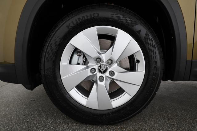 Skoda Kodiaq 2.0 TDI 110 kW Selection DSG Selection, AHK, Navi, Kamera, Side, Winter 