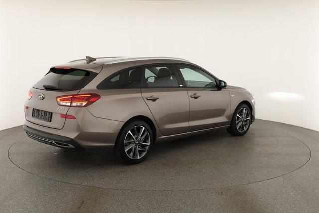 Hyundai i30 Kombi Edition 30+ Mild-Hybrid 1.5 T-GDI 30, Navi, Kamera, Winter, 16-Zoll 