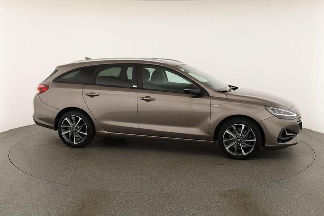 Hyundai i30 Kombi Edition 30+ Mild-Hybrid 1.5 T-GDI 30, Navi, Kamera, Winter, 16-Zoll 