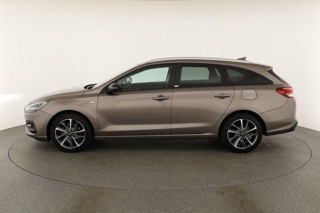Hyundai i30 Kombi Edition 30+ Mild-Hybrid 1.5 T-GDI 30, Navi, Kamera, Winter, 16-Zoll 