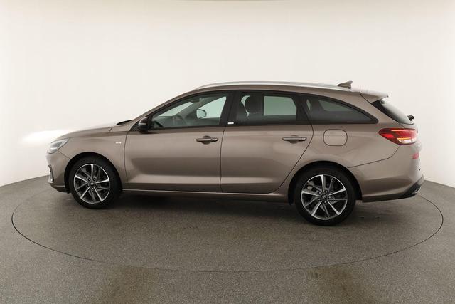 Hyundai i30 Kombi Edition 30+ Mild-Hybrid 1.5 T-GDI 30, Navi, Kamera, Winter, 16-Zoll 