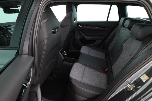 Skoda Octavia Combi 2.0 TDI 110 kW Sportline DSG Sportline, AHK, Navi, Matrix, Side, Kamera, Winter, 5 J.-Garantie 
